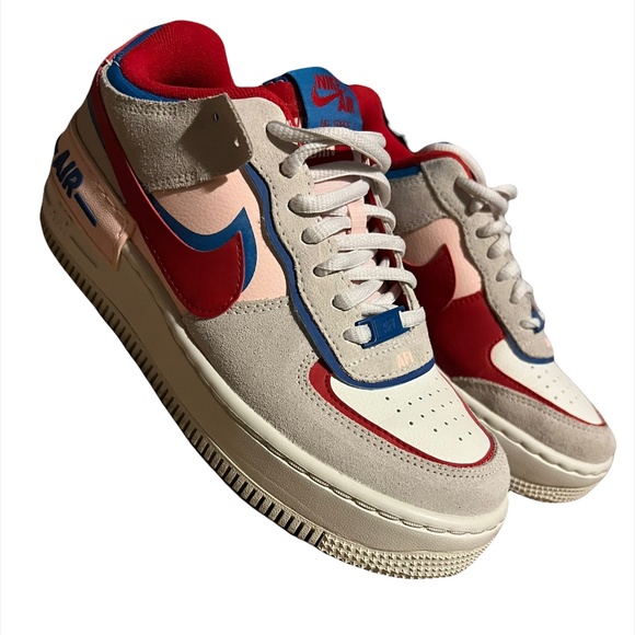 NIKE SNEAKERS - Picture 1 of 2